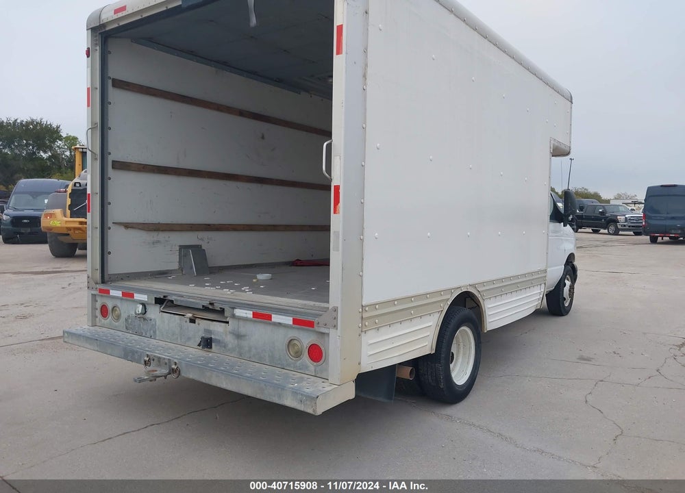 2007 FORD E-450 CUTAWAY VIN: 1FDXE45S37DB18365