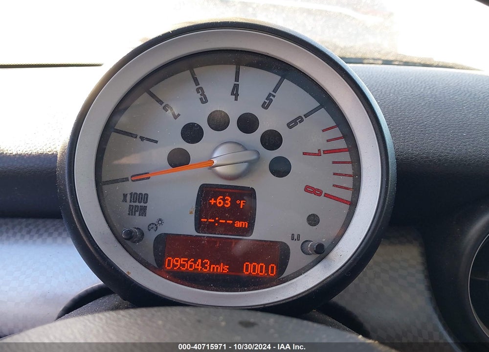 2010 MINI COOPER S VIN: WMWMF7C54ATW88887