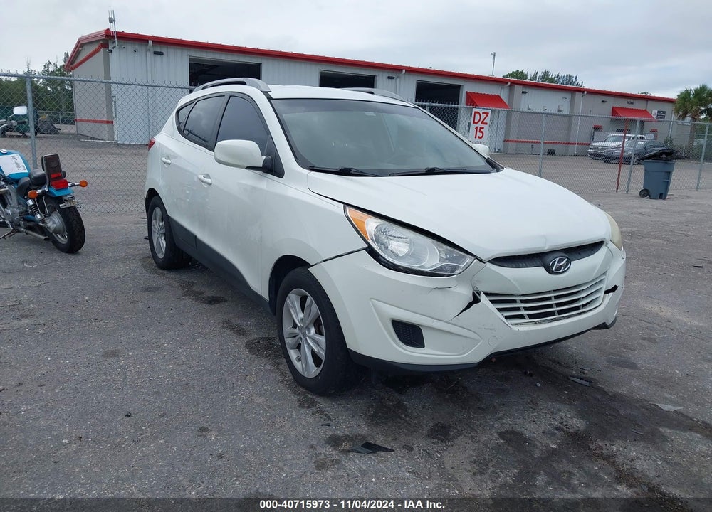2011 HYUNDAI TUCSON GLS VIN: KM8JU3AC4BU292259