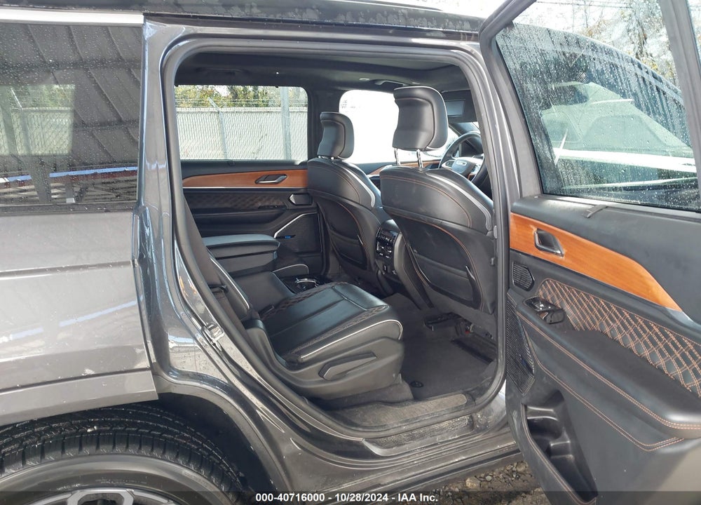 2021 JEEP GRAND CHEROKEE L SUMMIT RESERVE 4X4 VIN: 1C4RJKEG7M8194183