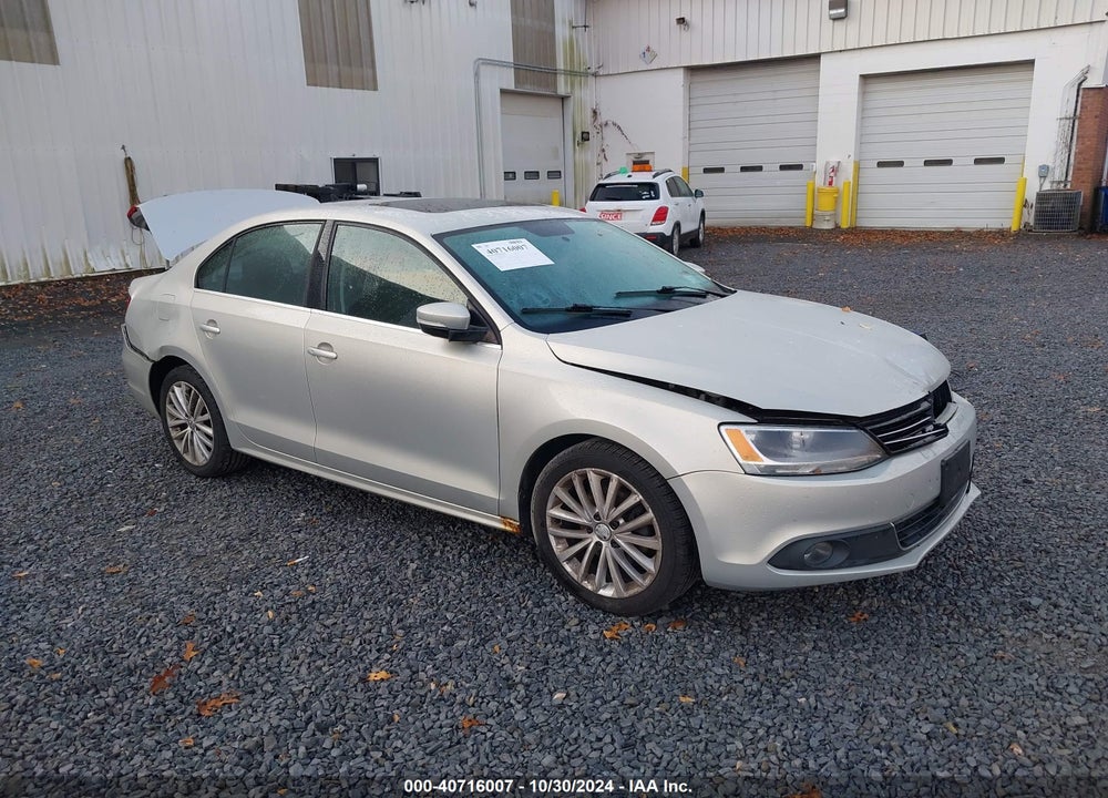 2011 VOLKSWAGEN JETTA 2.5L SEL VIN: 3VWLZ7AJ0BM357646