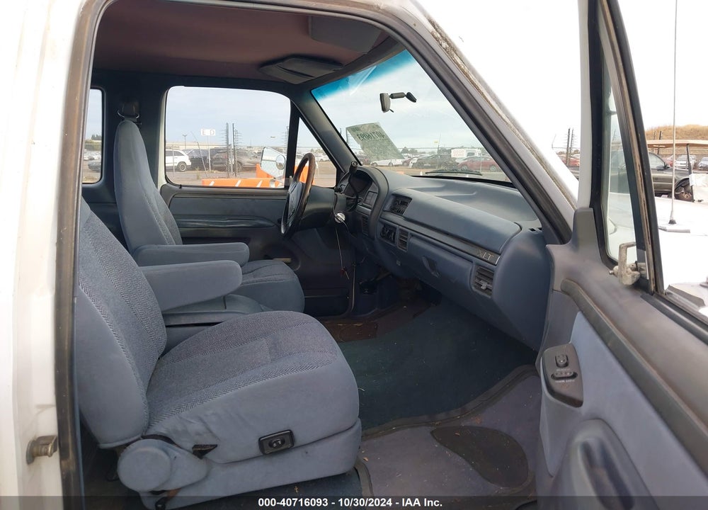 1992 FORD F250 VIN: 1FTHX25G0NKA33463