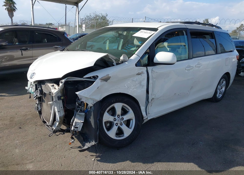 2015 TOYOTA SIENNA LE 8 PASSENGER VIN: 5TDKK3DC3FS596235