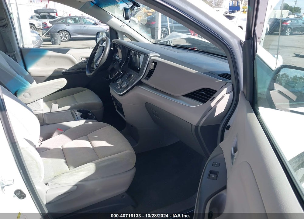 2015 TOYOTA SIENNA LE 8 PASSENGER VIN: 5TDKK3DC3FS596235