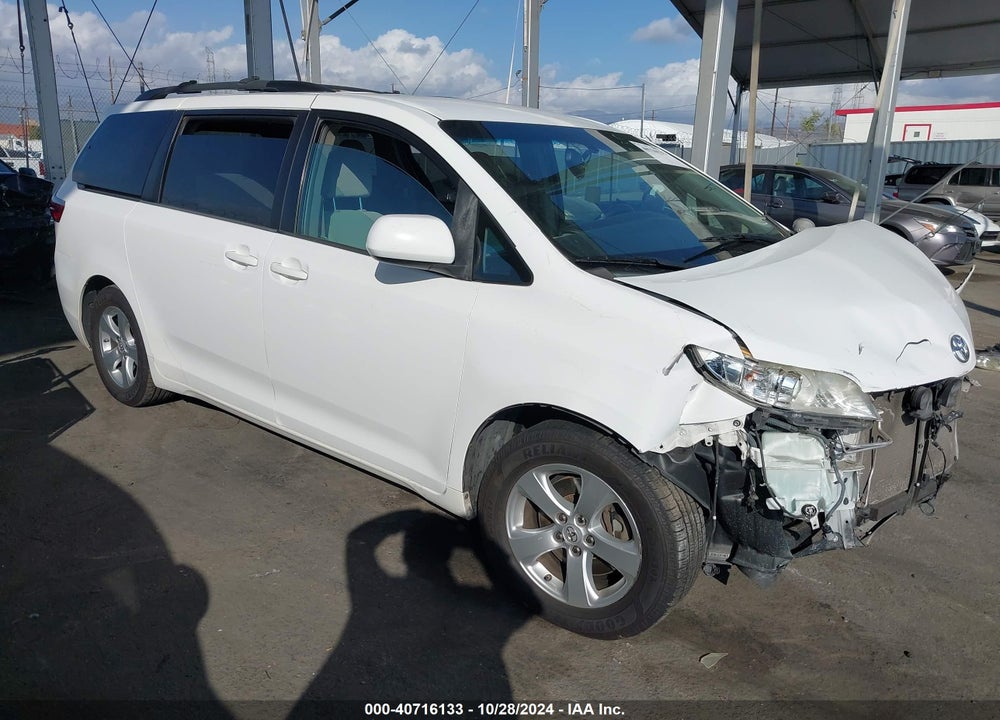 2015 TOYOTA SIENNA LE 8 PASSENGER VIN: 5TDKK3DC3FS596235