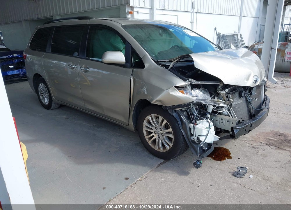 2017 TOYOTA SIENNA XLE LIMITED VIN: 5TDYZ3DC3HS883566