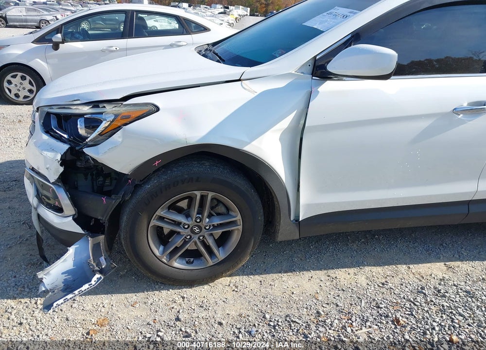 2017 HYUNDAI SANTA FE SPORT 2.4L VIN: 5XYZTDLB8HG384618