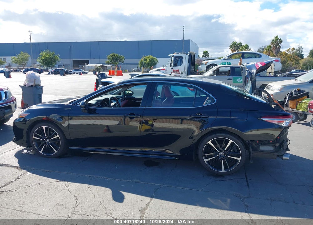 2018 TOYOTA CAMRY XSE VIN: 4T1B61HK5JU030894