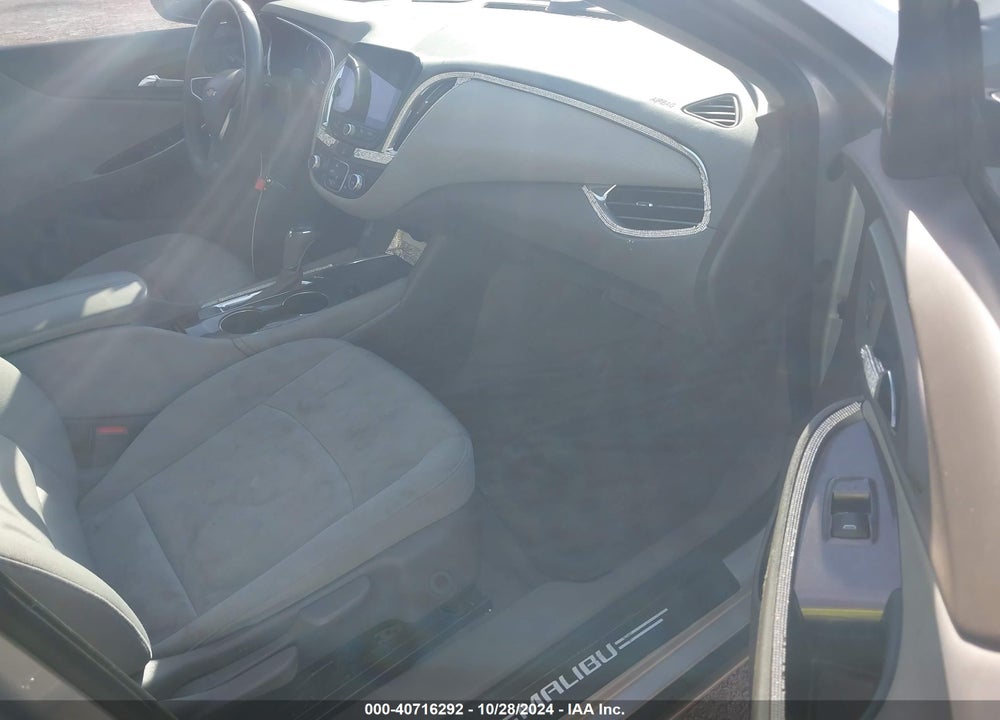 2018 CHEVROLET MALIBU LT VIN: 1G1ZD5ST4JF162687