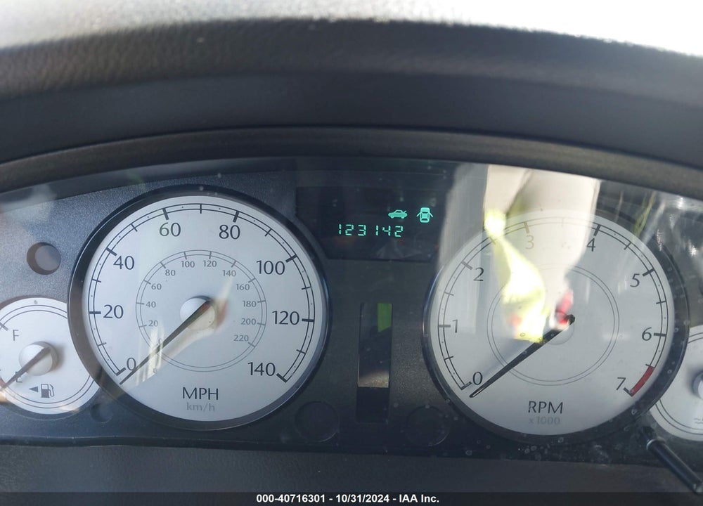 2006 CHRYSLER 300 TOURING VIN: 2C3LA53GX6H110689