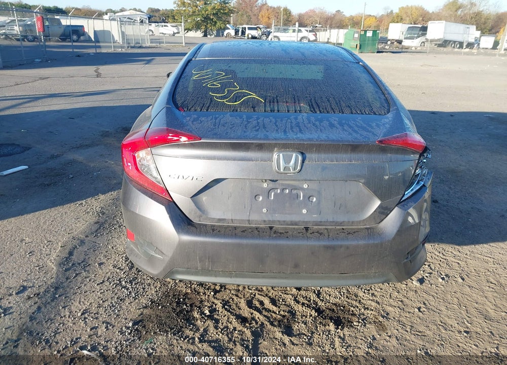 2018 HONDA CIVIC LX VIN: 19XFC2F5XJE043821