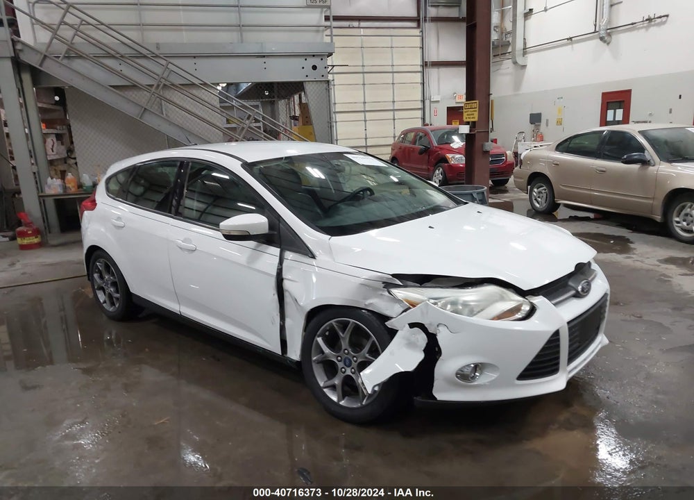 2013 FORD FOCUS SE VIN: 1FADP3K24DL252437