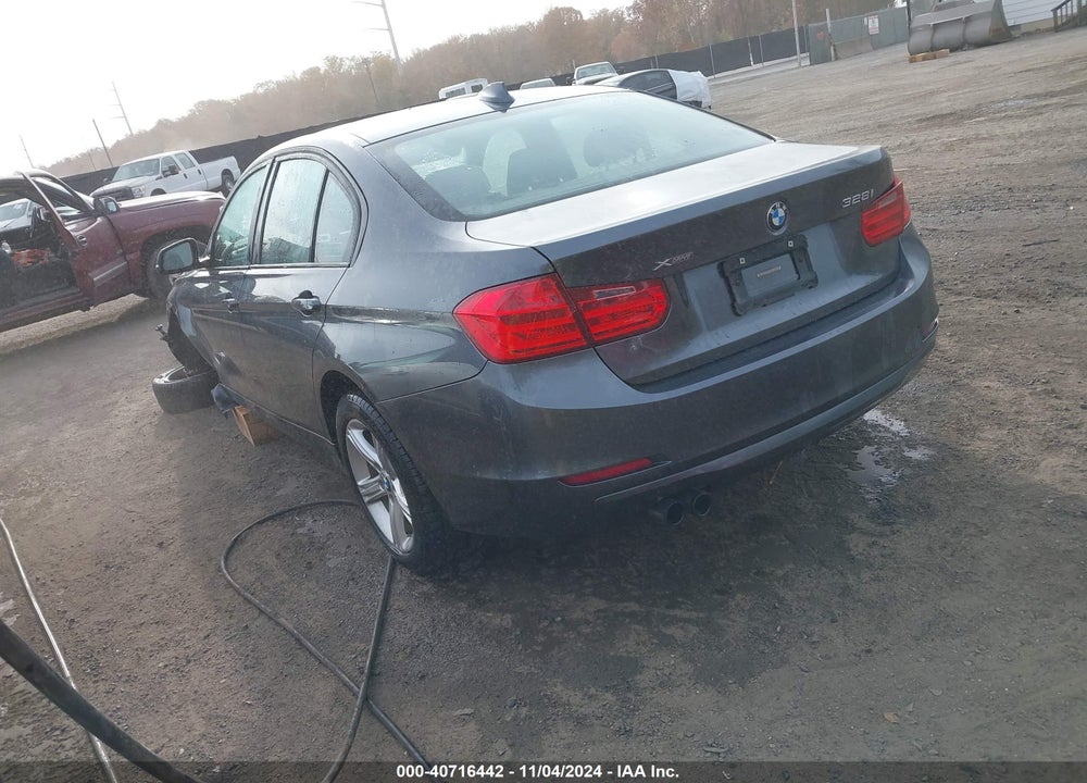 2013 BMW 328I XDRIVE VIN: WBA3B5G51DNS01031