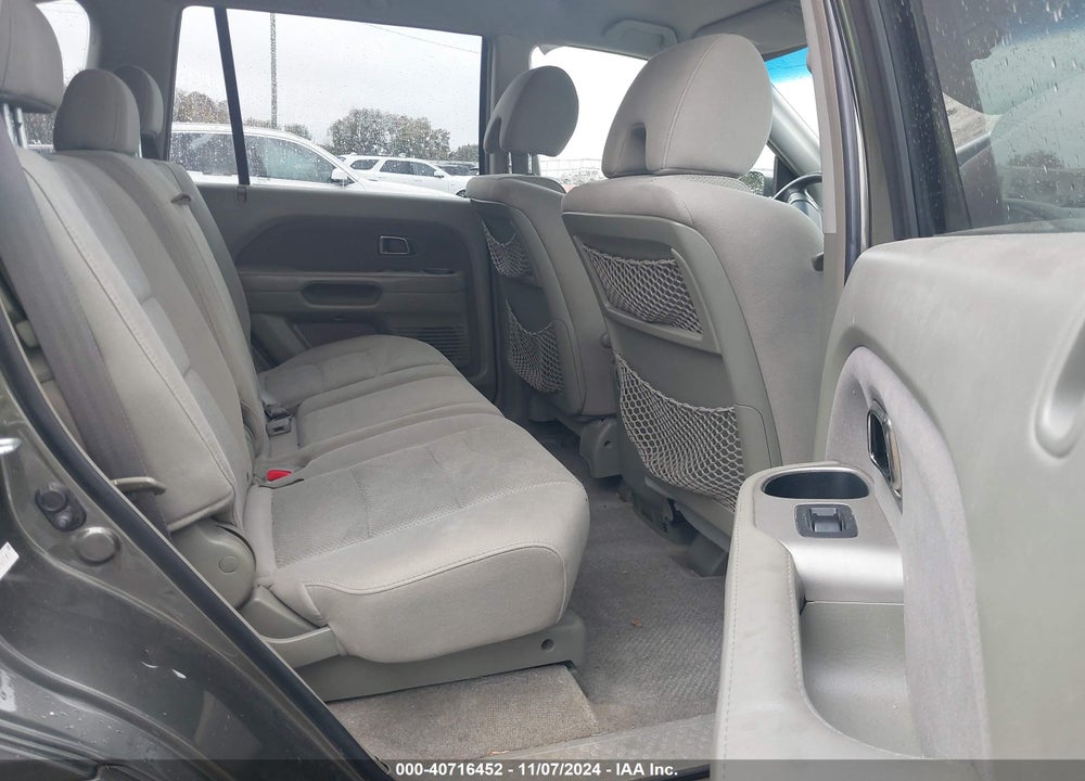 2006 HONDA PILOT EX VIN: 5FNYF28496B020004
