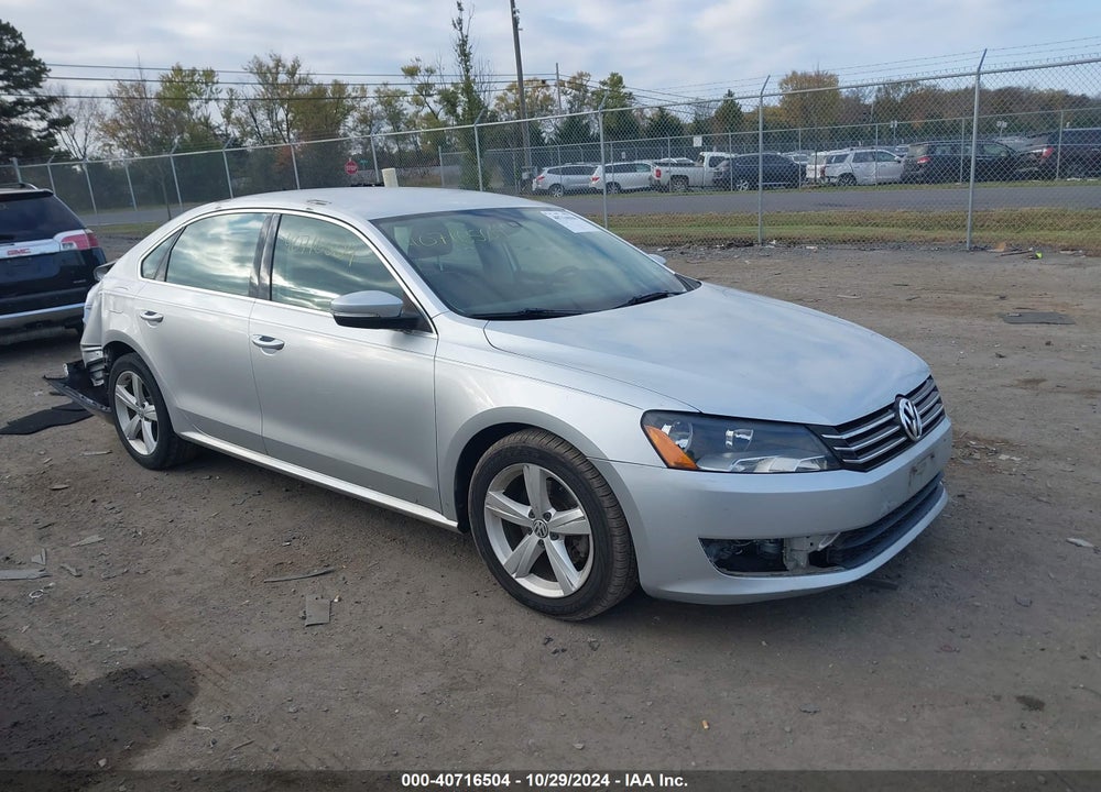 2015 VOLKSWAGEN PASSAT 1.8T SE VIN: 1VWBT7A33FC025996