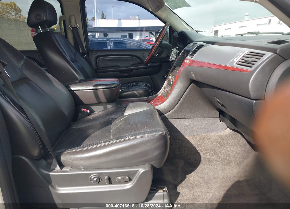 2007 CADILLAC ESCALADE STANDARD VIN: 1GYEC63897R332911