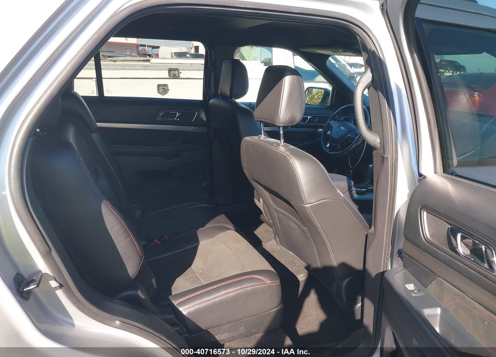 2018 FORD EXPLORER XLT VIN: 1FM5K7D89JGC93894
