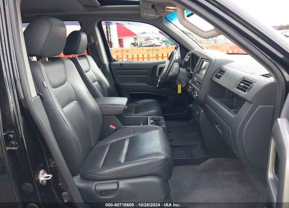 2011 HONDA RIDGELINE VIN: 5FPYK1F58BB004783