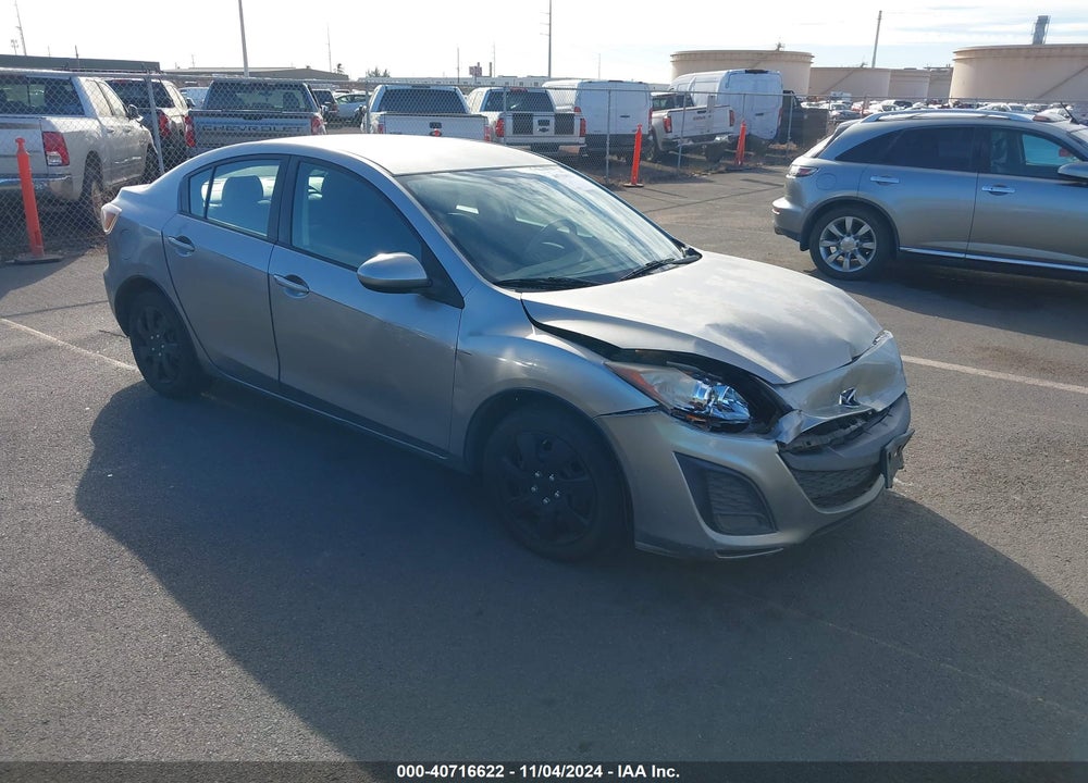 2011 MAZDA 3 I SPORT VIN: JM1BL1UF3B1425603