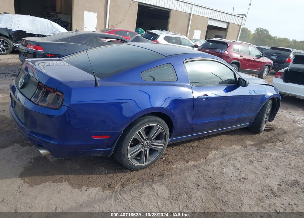 2014 FORD MUSTANG V6 VIN: 1ZVBP8AM5E5203087