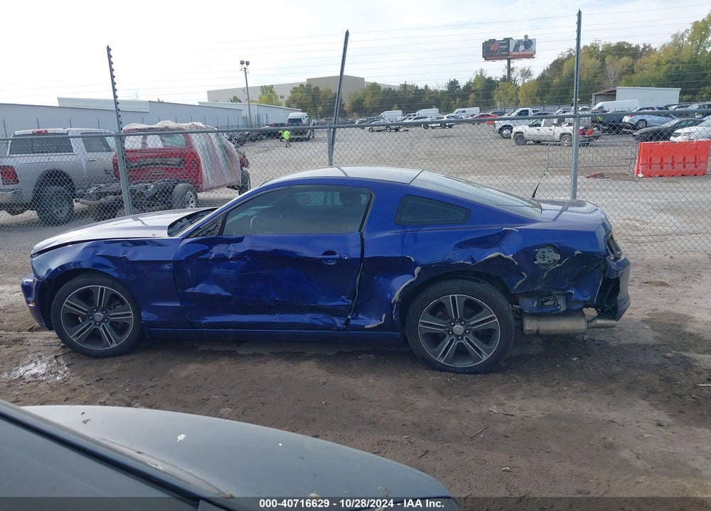 2014 FORD MUSTANG V6 VIN: 1ZVBP8AM5E5203087