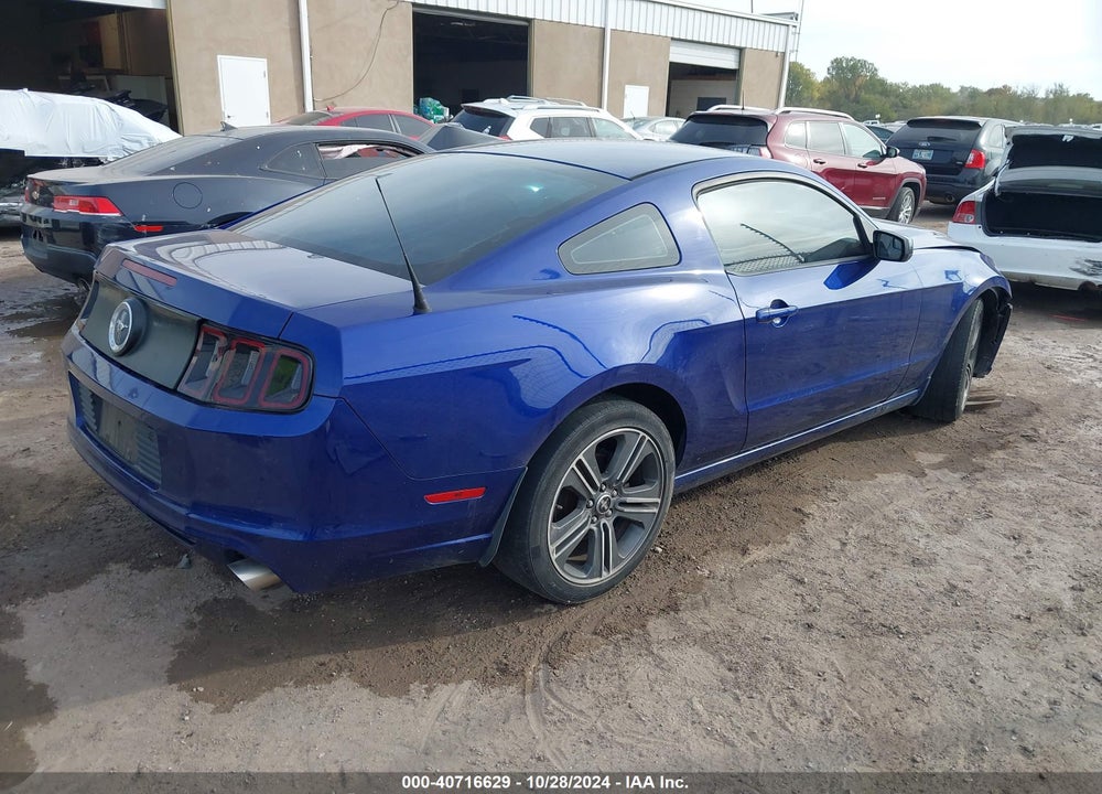 2014 FORD MUSTANG V6 VIN: 1ZVBP8AM5E5203087