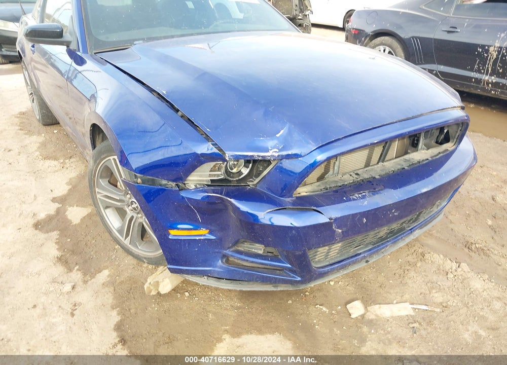 2014 FORD MUSTANG V6 VIN: 1ZVBP8AM5E5203087