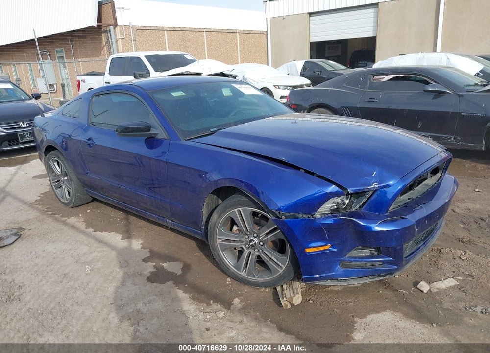 2014 FORD MUSTANG V6 VIN: 1ZVBP8AM5E5203087