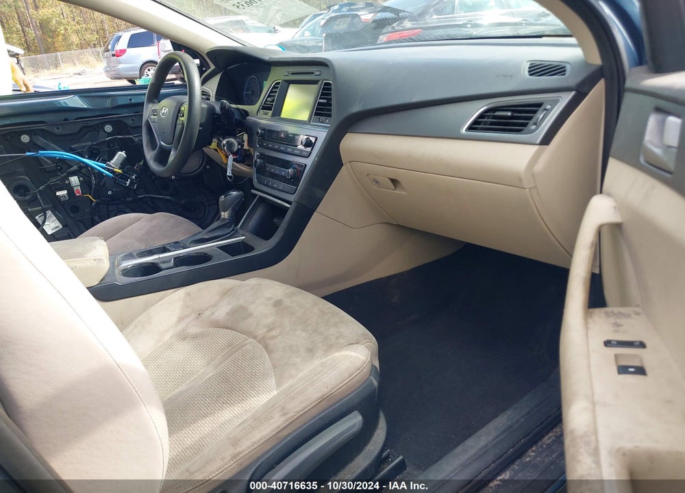 2016 HYUNDAI SONATA SE VIN: 5NPE24AF4GH319828