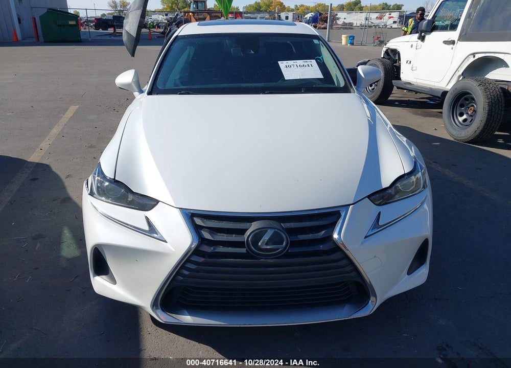 2018 LEXUS IS 300 VIN: JTHC81D23J5032838