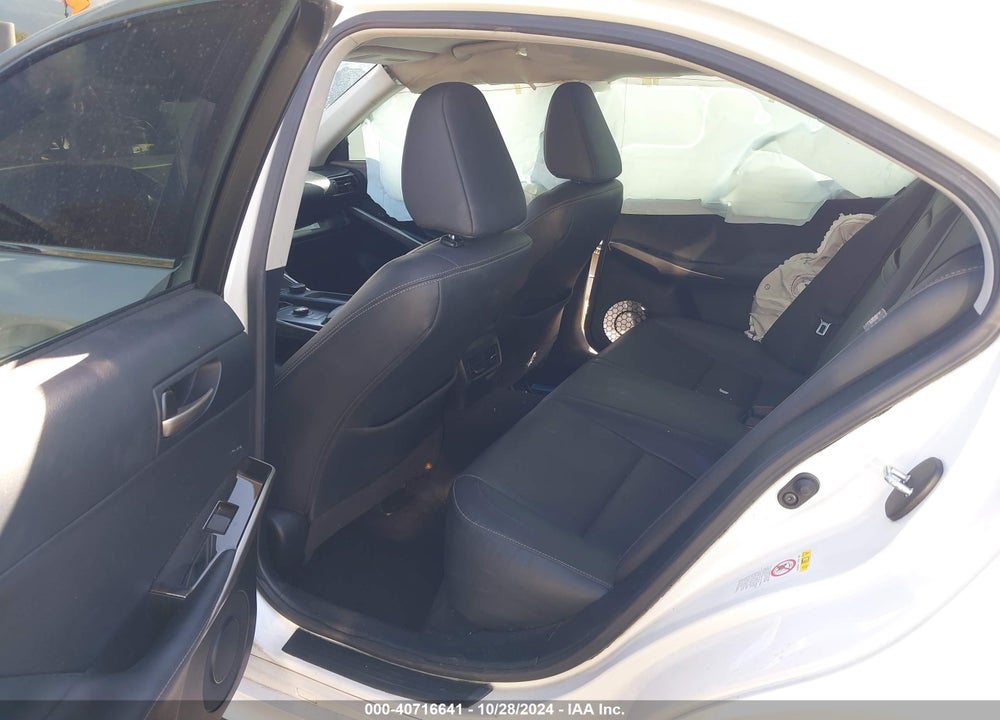 2018 LEXUS IS 300 VIN: JTHC81D23J5032838