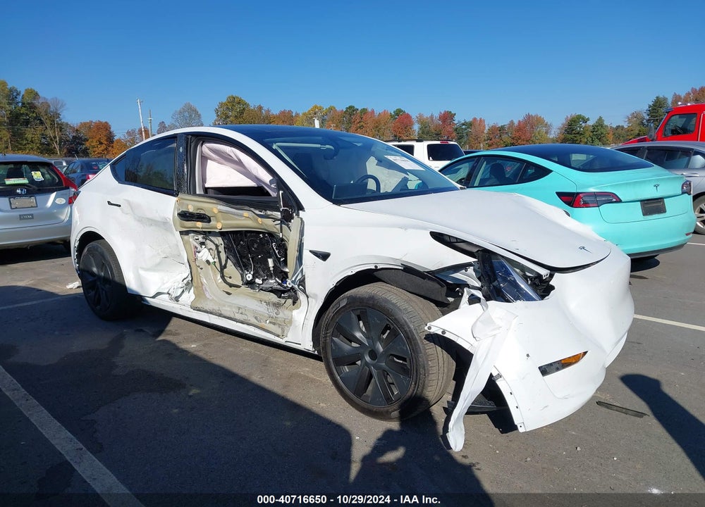 2024 TESLA MODEL Y LONG RANGE DUAL MOTOR ALL-WHEEL DRIVE/RWD VIN: 7SAYGDED8RA331778