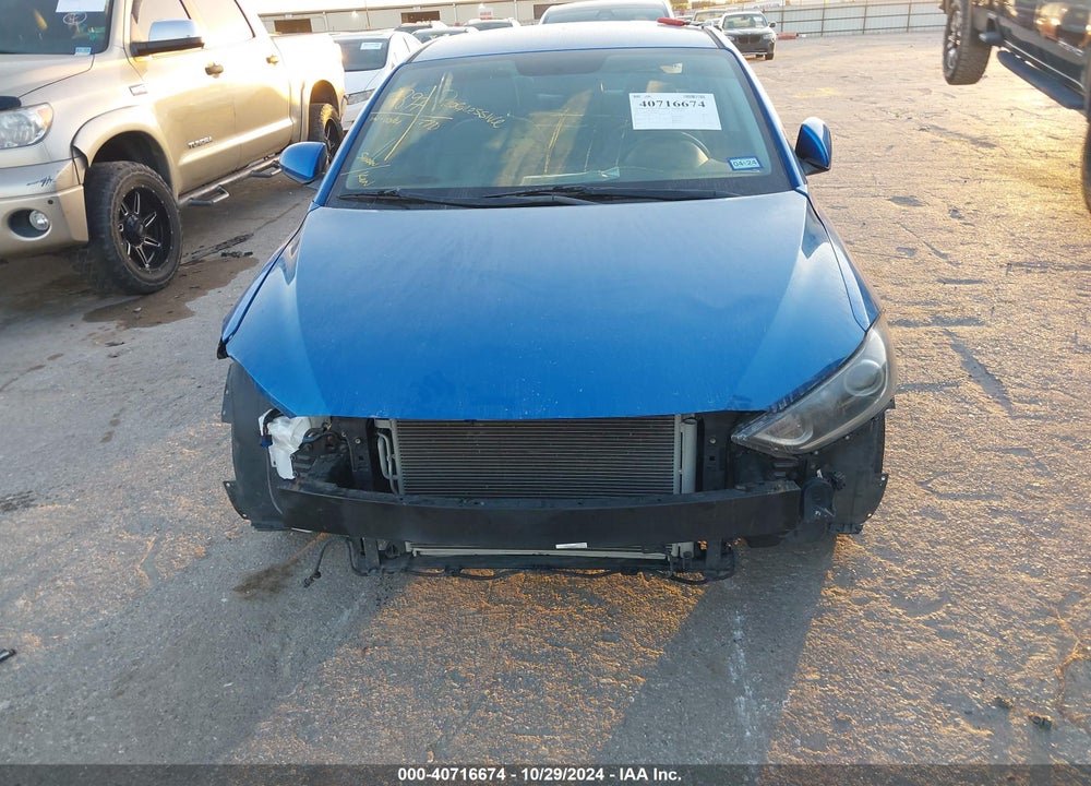 2017 HYUNDAI ELANTRA SE VIN: 5NPD74LF2HH078489