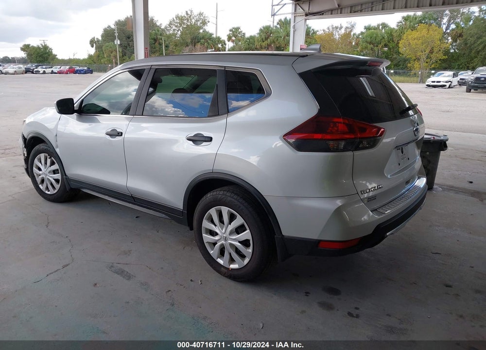 2018 NISSAN ROGUE S VIN: 5N1AT2MT8JC711405