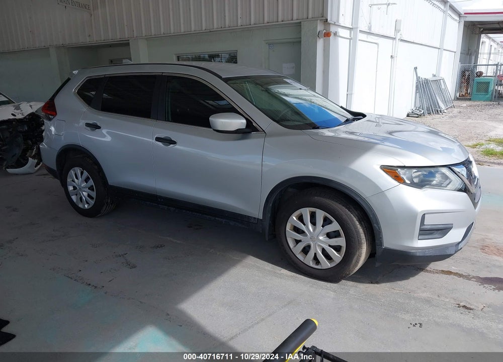 2018 NISSAN ROGUE S VIN: 5N1AT2MT8JC711405