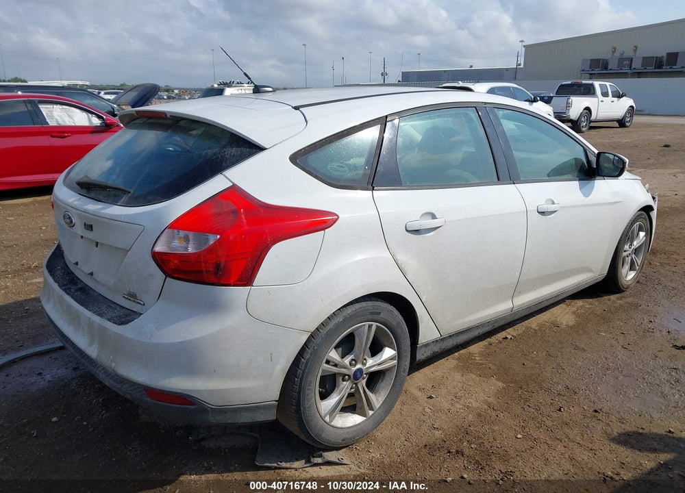 2014 FORD FOCUS SE VIN: 1FADP3K2XEL421703
