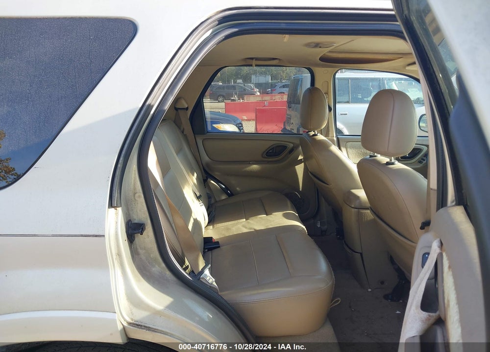 2005 FORD ESCAPE LIMITED VIN: 1FMYU94105KC27730