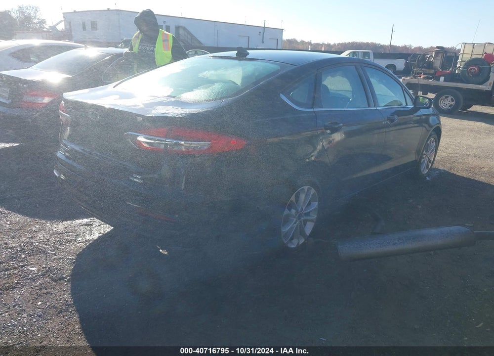 2020 FORD FUSION HYBRID SE VIN: 3FA6P0LUXLR102114