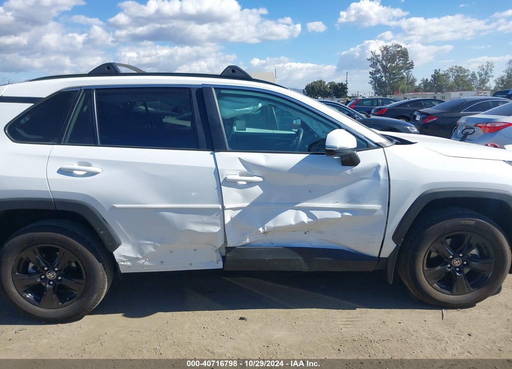 2022 TOYOTA RAV4 XLE VIN: 2T3W1RFV4NC176651