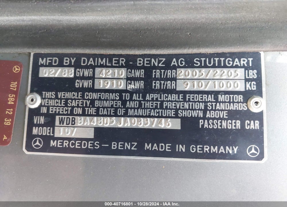 1988 MERCEDES-BENZ 560 SL VIN: WDBBA48D5JA083746