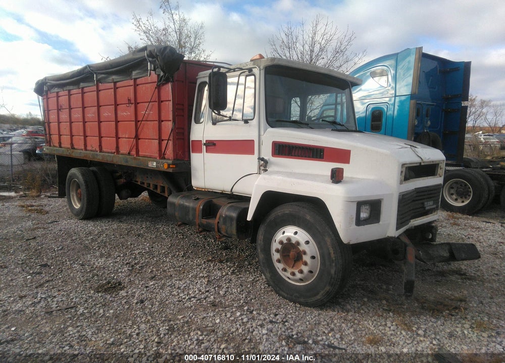 1986 MACK CS300P CS300 VIN: VG6BA03B8GB050173