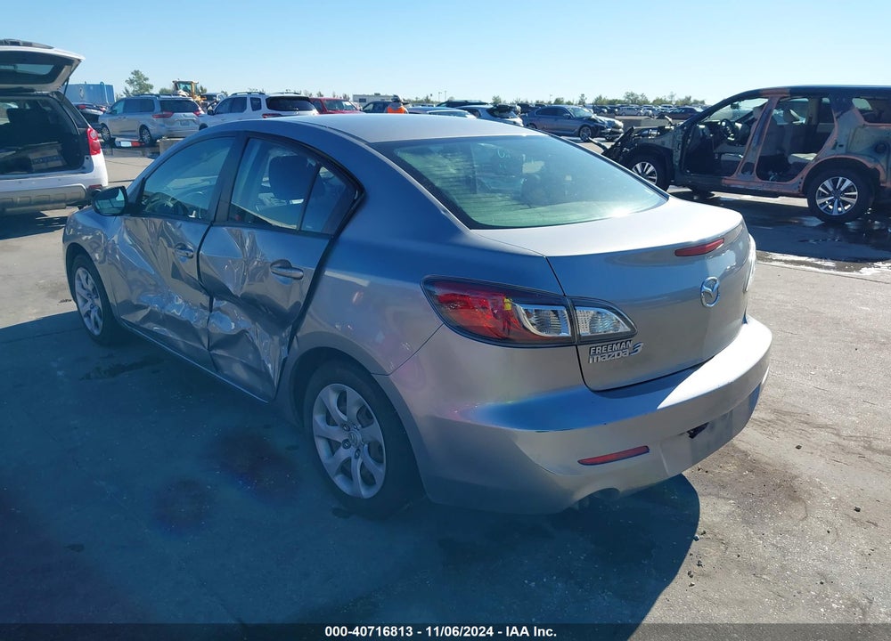 2012 MAZDA 3 I SPORT VIN: JM1BL1UF2C1525452
