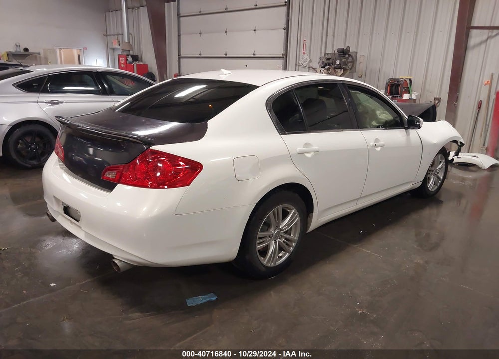 2015 INFINITI Q40 VIN: JN1CV6AR8FM651086