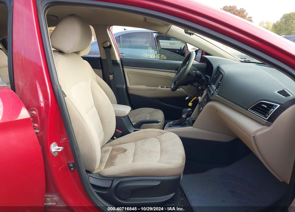 2017 HYUNDAI ELANTRA SE VIN: KMHD84LF7HU401403