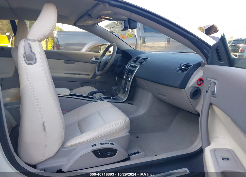 2008 VOLVO C70 T5 VIN: YV1MC67268J050386