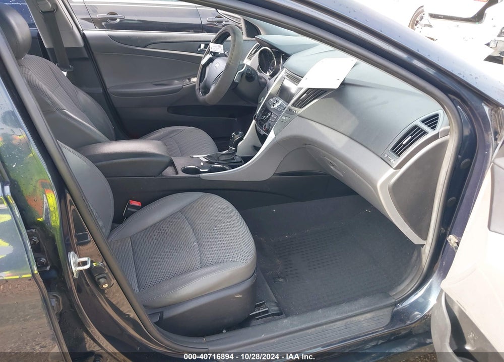 2011 HYUNDAI SONATA VIN: 5NPEC4AB6BH210743