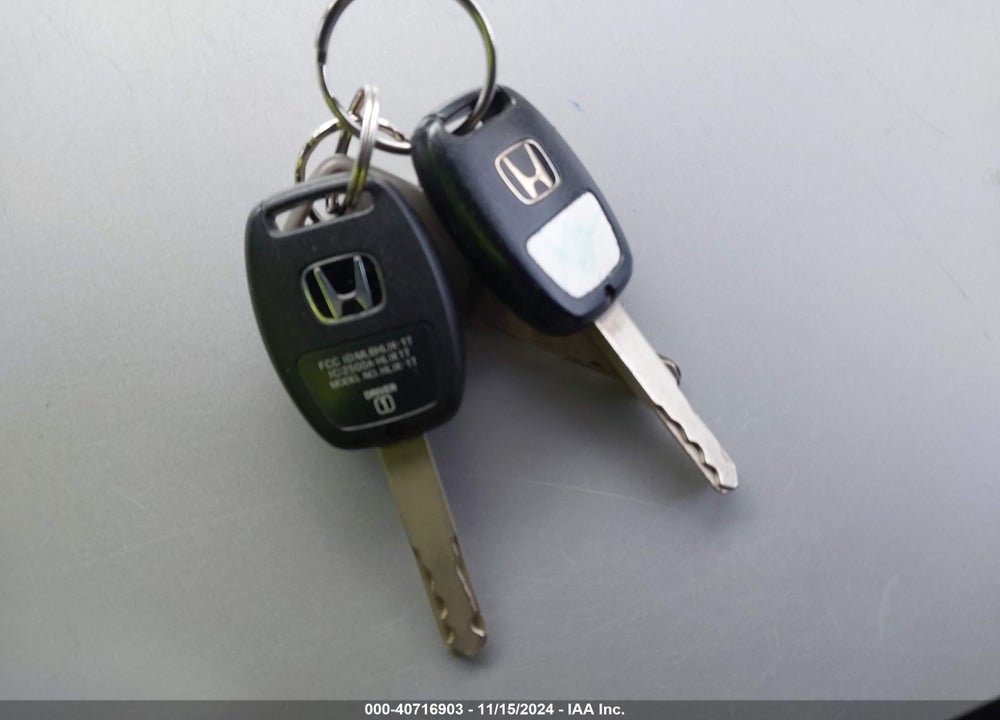 2011 HONDA ACCORD 3.5 EX-L VIN: 1HGCS2B87BA002767