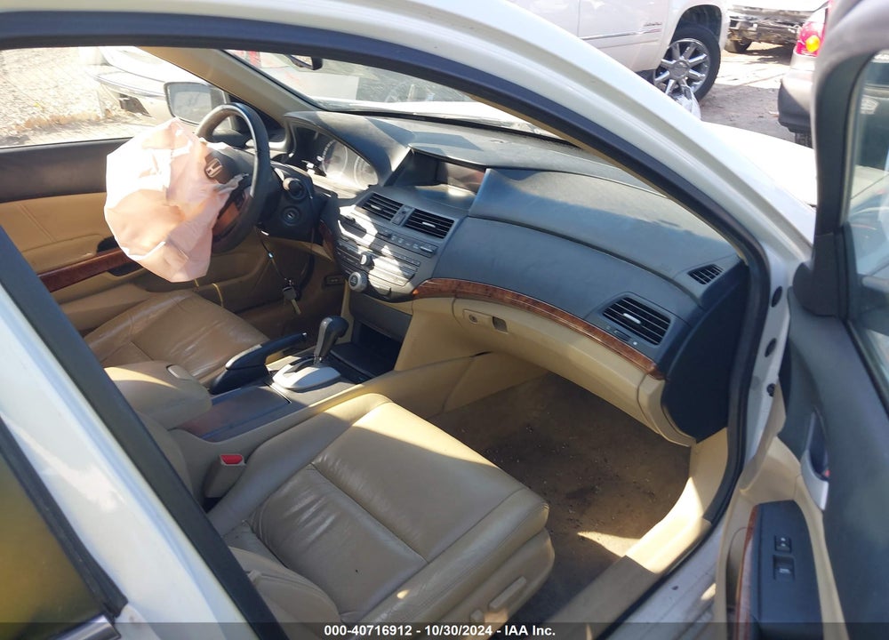 2011 HONDA ACCORD 3.5 EX-L VIN: 1HGCP3F89BA032354