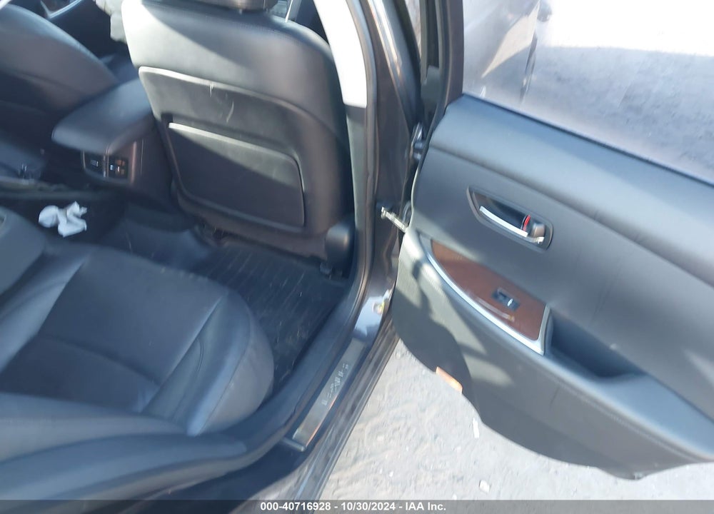 2010 LEXUS ES 350 VIN: JTHBK1EG5A2390323