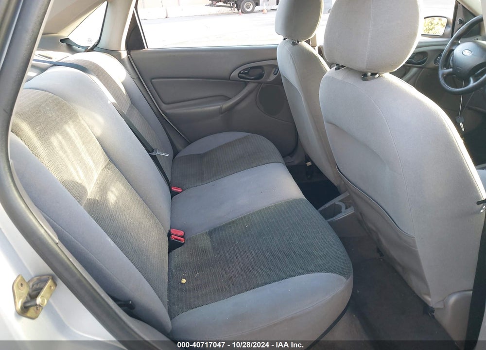2004 FORD FOCUS SE VIN: 1FAFP34Z44W157507